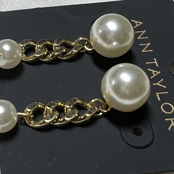 Ann Taylor faux Pearl, gold chain earrings, NWT, timeless style - Picture 2 of 5